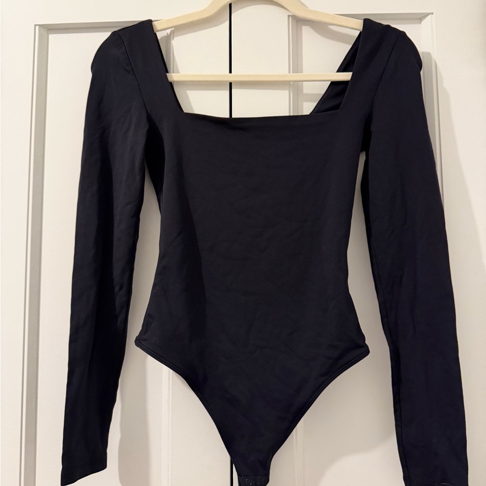 Aritzia Babaton Black Long Sleeve Square Neck Bodysuit